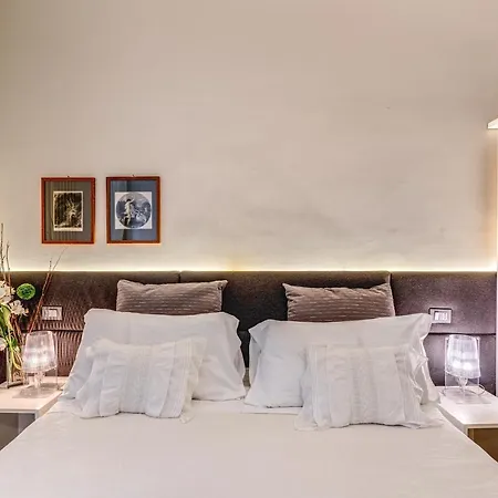 Approdo Ripetta 4* ローマ