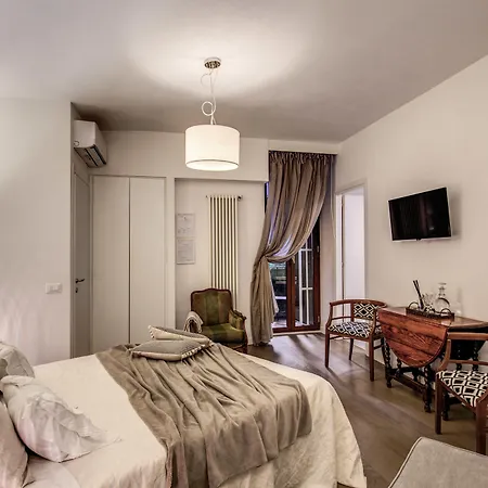 Approdo Ripetta 4* Roma